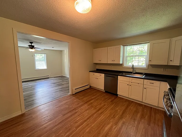 391 School St #6 — Photo 1