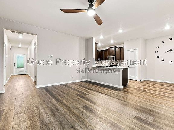 4th image of 8883 Ventura Ct