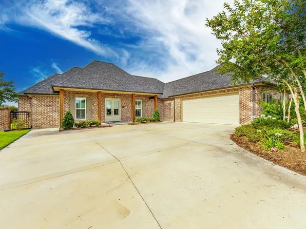 449 Glenwild Dr, Thibodaux, LA 70301