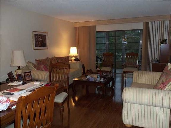 3rd image of 8101 SW 24th Ct APT 307
