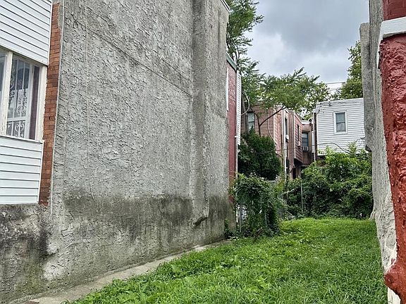 3rd image of 134 N Salford St