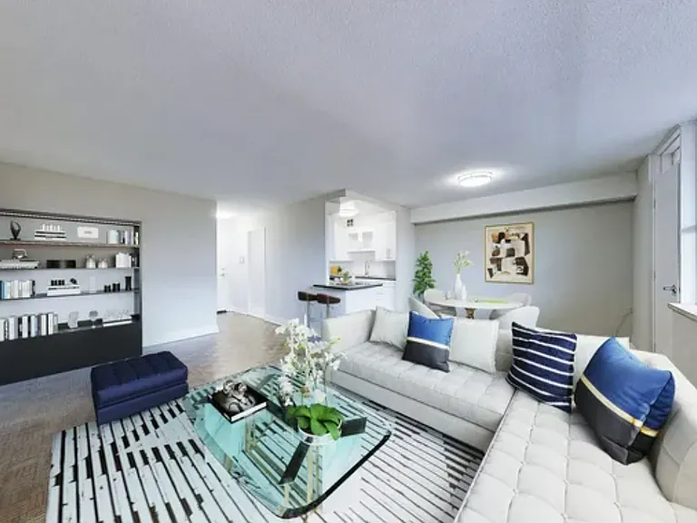 1251 King St W — Photo 16