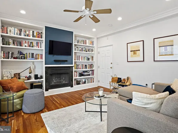 1212 M St NW APT 302, Washington, DC 20005