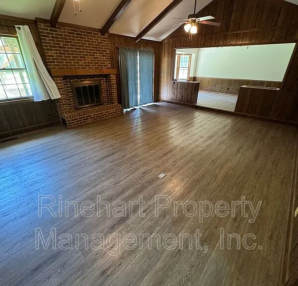 4580 Pennington Rd — Photo 2