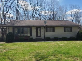 324 Maple Shade Rd, Cranberry, PA 16319