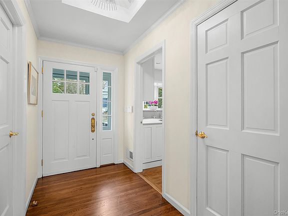 3rd image of 4 Highridge Road