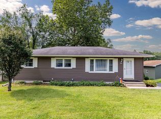 2161 Rainbow Dr, Waterloo, IA 50701