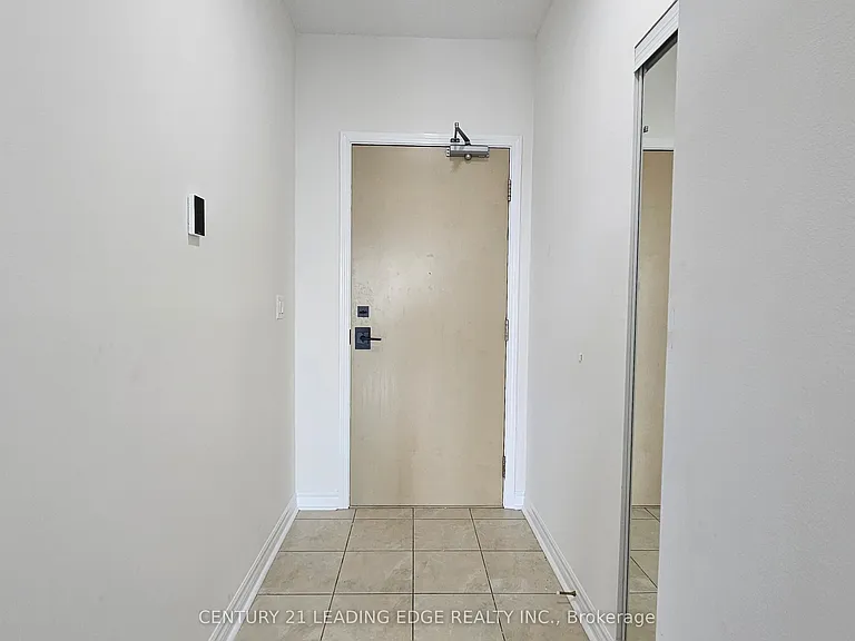 18 Holmes Ave #1915 — Photo 2