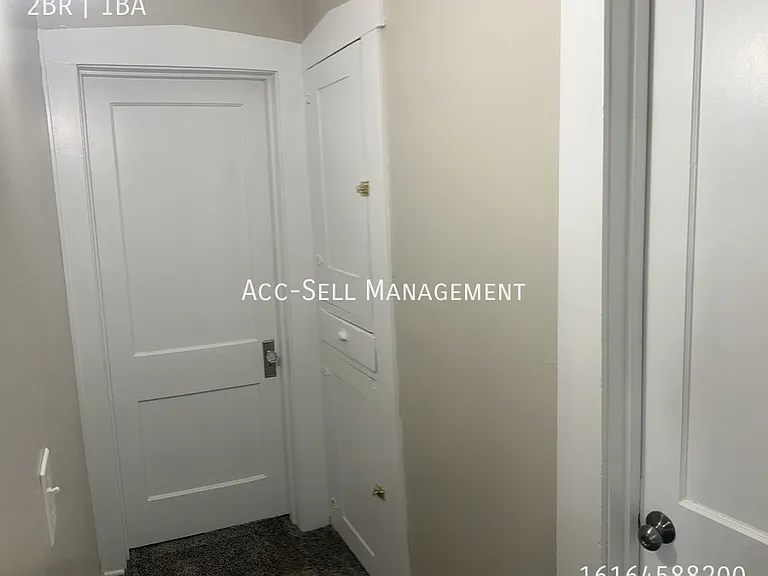 235 Page St NE #235 — Photo 9