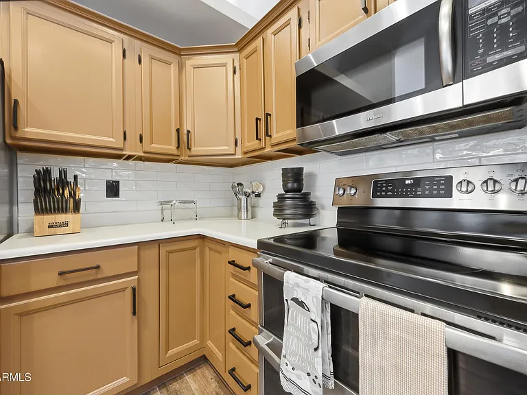 10432 W Avalon Dr — Photo 19