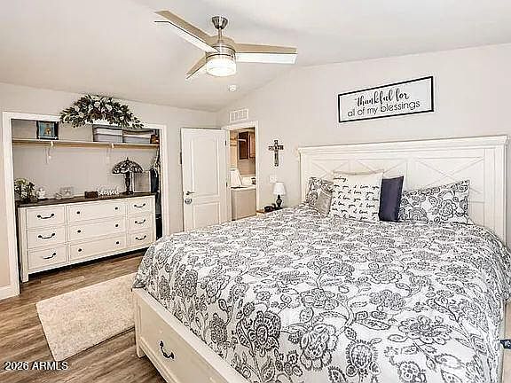 5th image of 3300 E BROADWAY Road #143