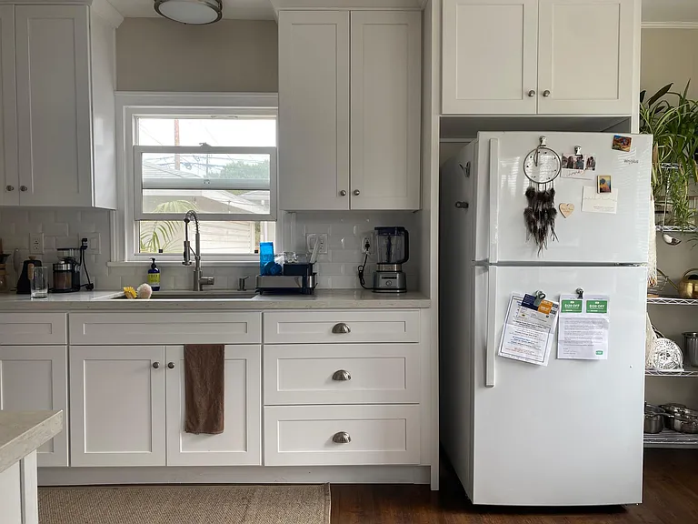 532 N Newport Ave — Photo 4