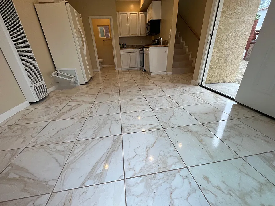 4932 Campanile Dr