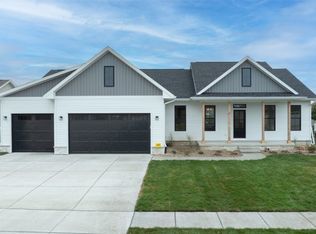 3199 Artesian Rd, Marion, IA 52302