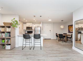 2581 Langdon St #308, Abbotsford, BC V2T 7A3