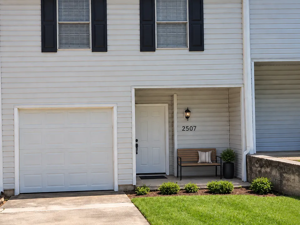 2507 Pine Tree Trl