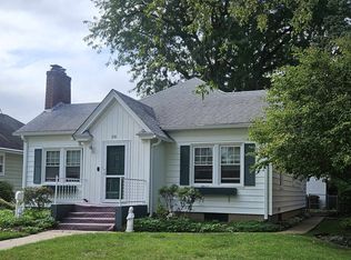 518 Robert Ave, Rockford, IL 61107