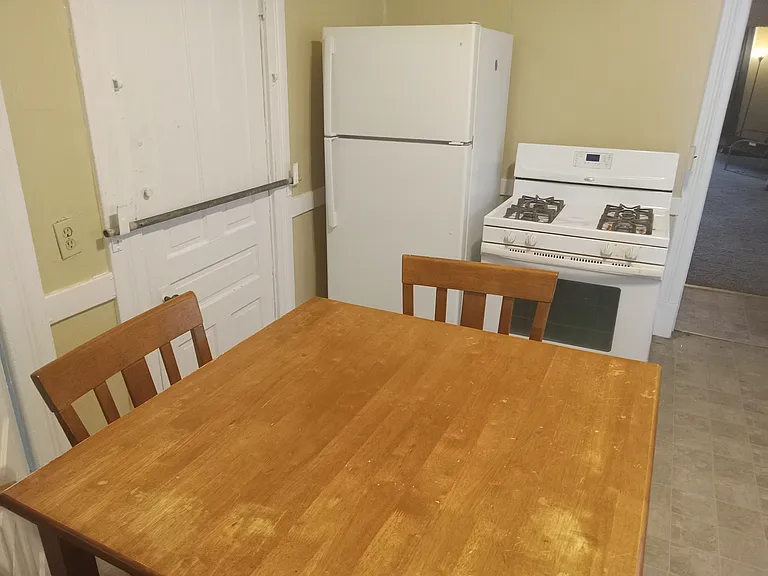Kitchen nook (again)