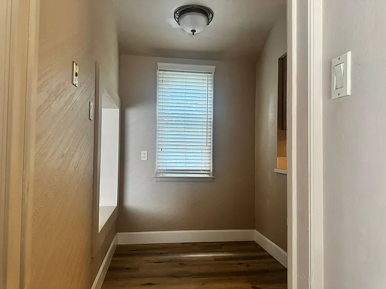 3321 Central Ave — Photo 8