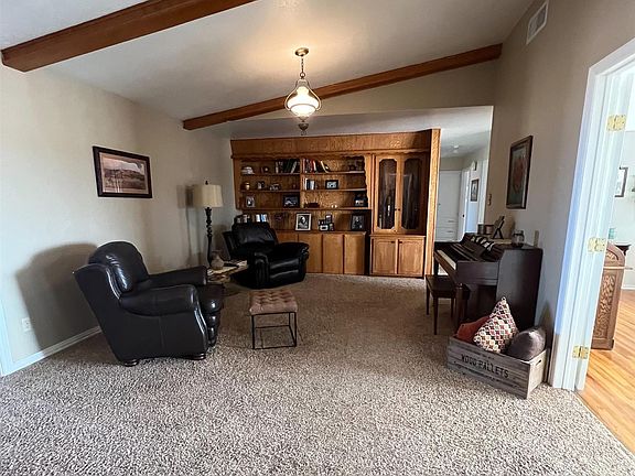 2nd image of 2725 Quay Rd #63