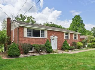 1921 Shady Oak Cir, Allison Park, PA 15101