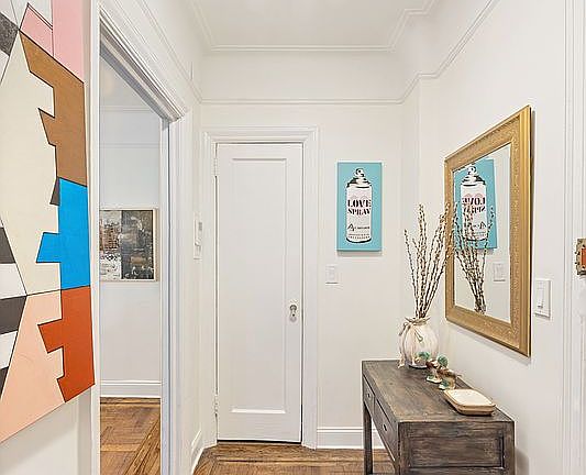 5th image of 305 E 88th St APT 4A