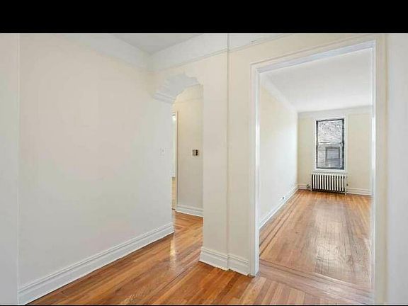 5th image of 3275 44th St #4