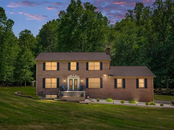 6 Roseville Ct, Stafford, VA 22556