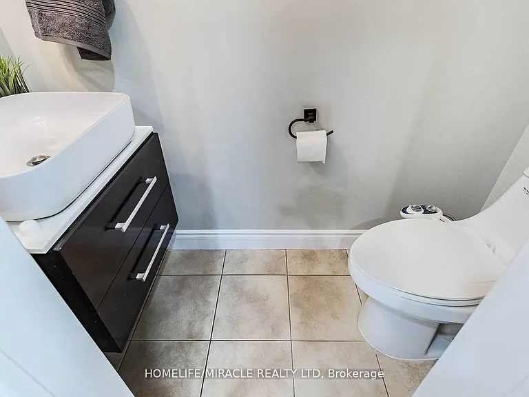 17 Roadmaster Ln #UPPER — Photo 18