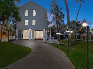 5272 Tropical Point, Weeki Wachee, FL 34607