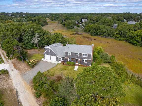 2nd image of 20 Stoughton Lane