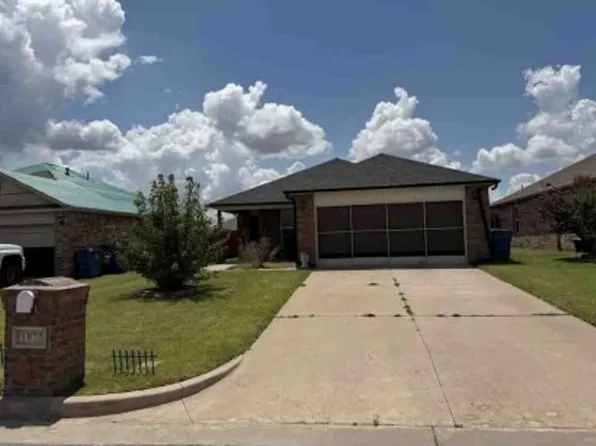 1875 Sussex St, Newcastle, OK 73065