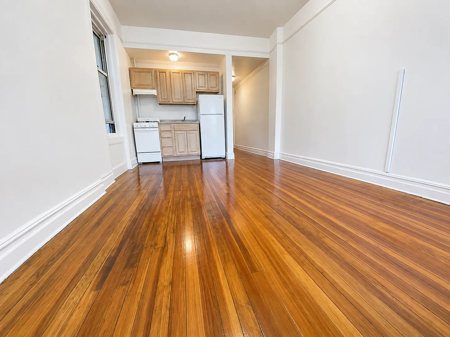 936 West End Avenue — Photo 2