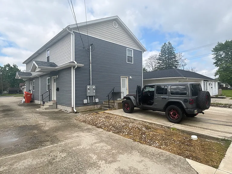533 Davis St — Photo 1