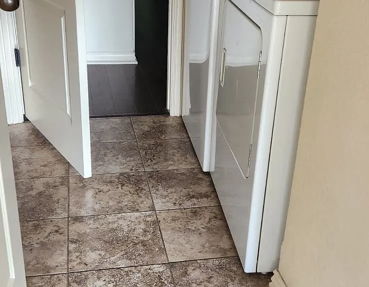 848 Oakwood Ct — Photo 26