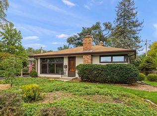 137 N Richard Ave, Elmhurst, IL