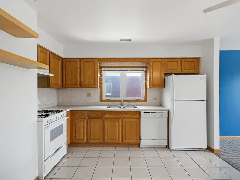 5940 W 87th St #301 — Photo 5