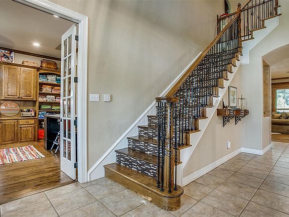4th image of 7804 Forest Hills Ct