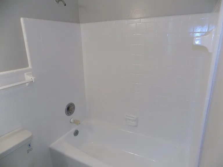 221 SE 3rd Ave #6 — Photo 15