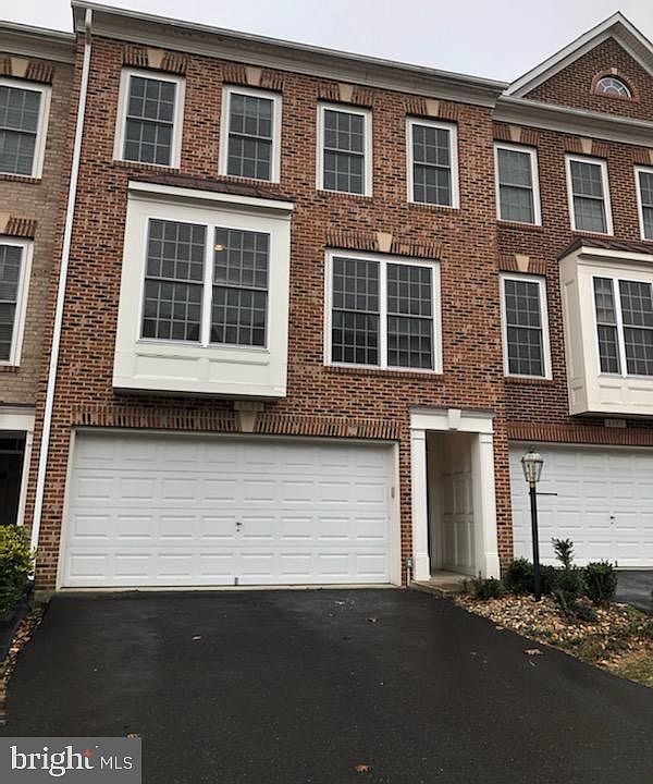 1st image of 4305 Stone Mountain Ct