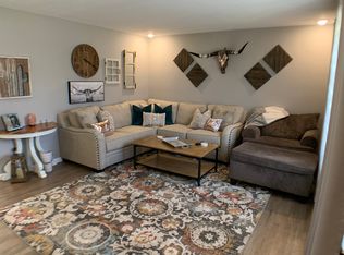 3175 Redlich Dr, Decatur, IL 62521