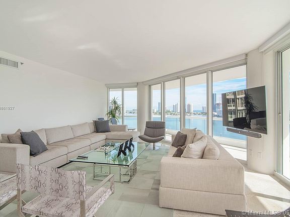 2nd image of 2600 Island Blvd APT 1501