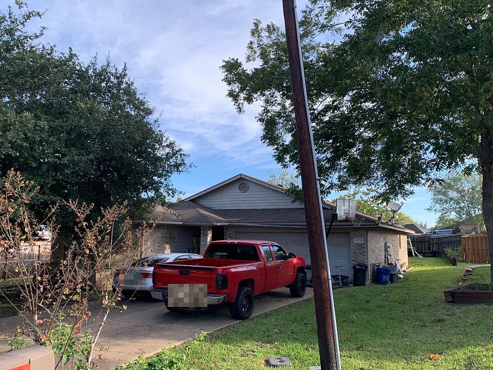 2nd image of 10910 Waterview Cir