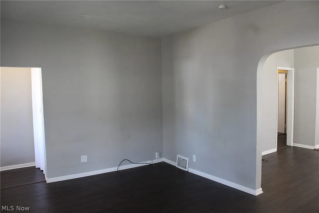 2 bed, 1.0 bath, $1,250 — Photo 4