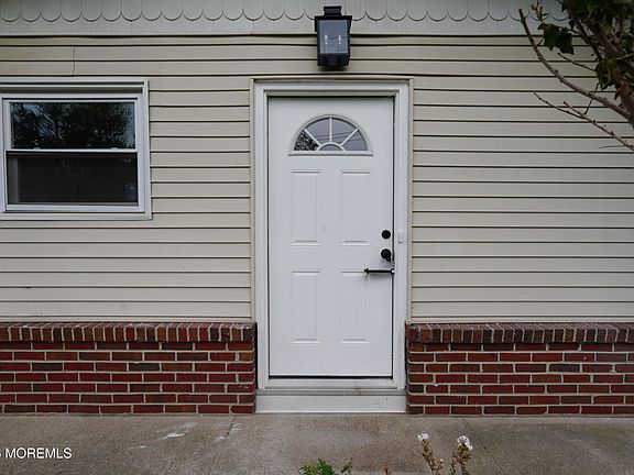 2nd image of 608 Wayside Road