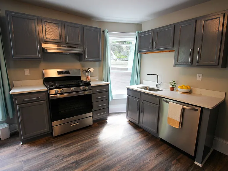 522 Stewart Ave — Photo 143