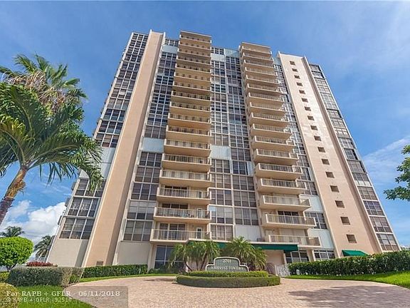 3rd image of 2701 N Ocean Blvd APT 2D