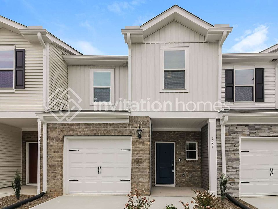 1st image of 707 Hilton Park Loop