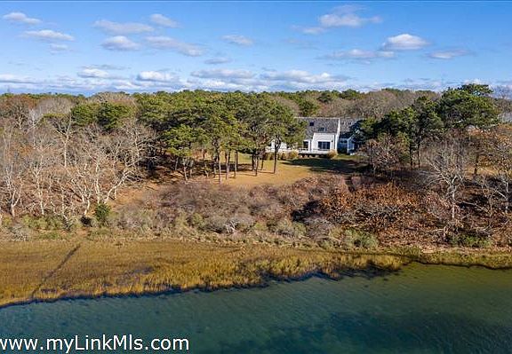 Property comes with a mooring right in front.