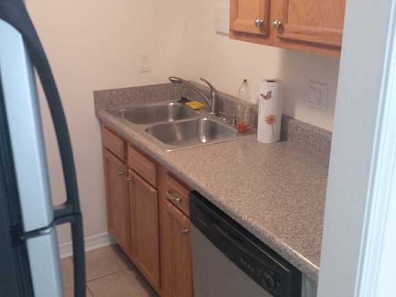 5th image of 1554 Orpheum Ave #1